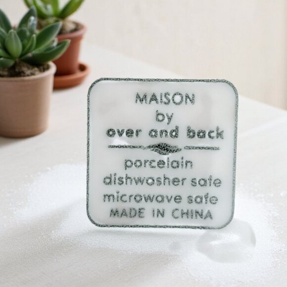 Set of 2 Over and Back White Porcelain Maison Square Cereal Bowls 6 1/4"… - Picture 8 of 9